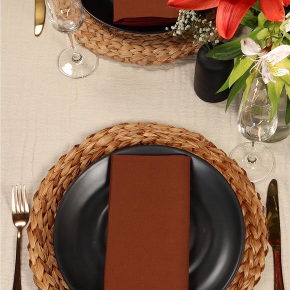 Set of 20 Rust colored formal napkins ready for their next wedding or event - Picture 3 of 6